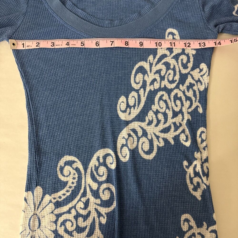 Free People Vintage? Blue Waffle Knit Thermal Floral Shirt Women's Size Small - Picture 8 of 10